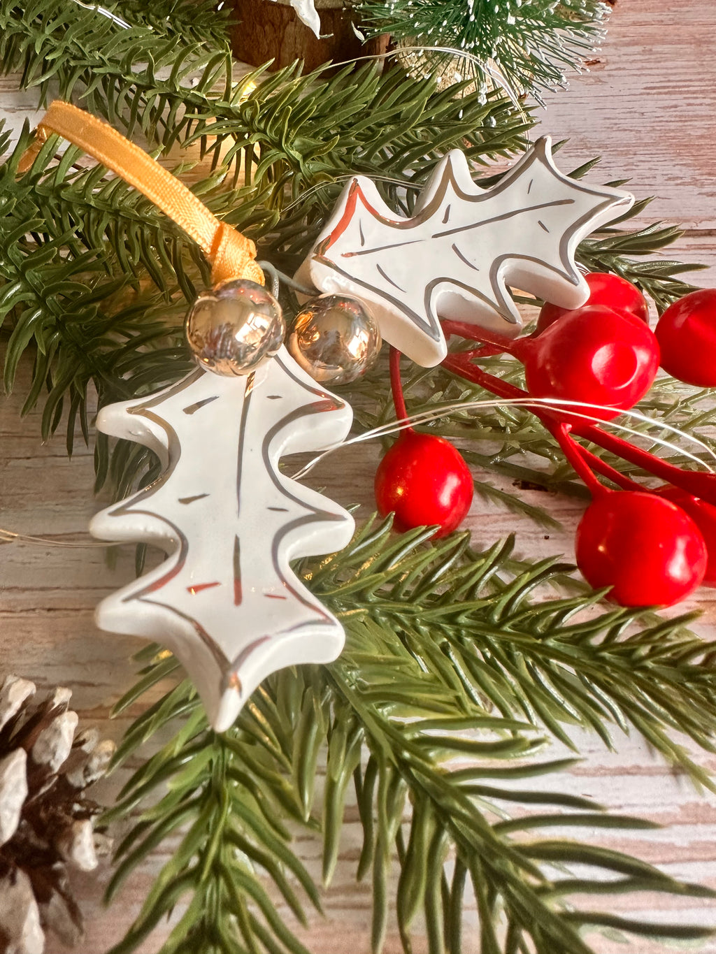 Gold-Lustred Holly & Berries Hanging Decoration